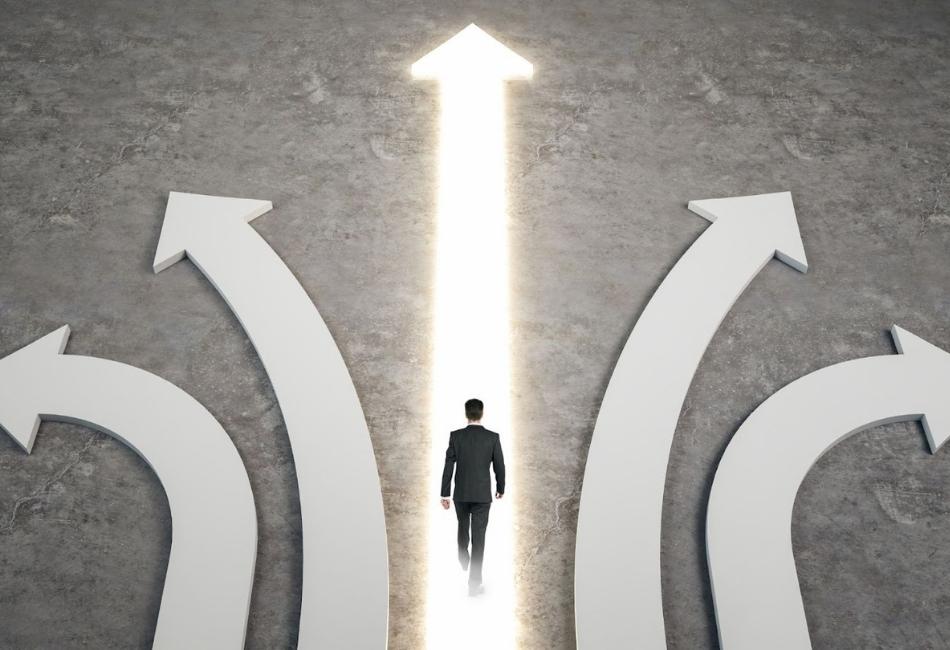 a street with 5 different direccion select by an arrow, and a guy walking on the center and the arrow is lighter